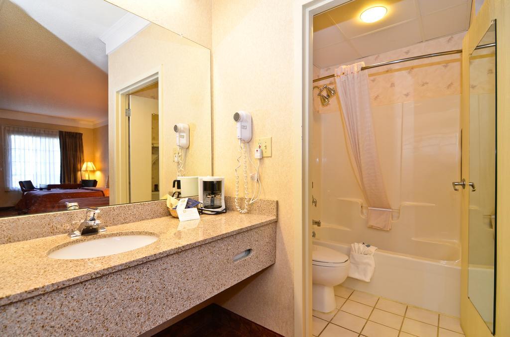 Peach State Inn & Suites Hawkinsville Eksteriør bilde